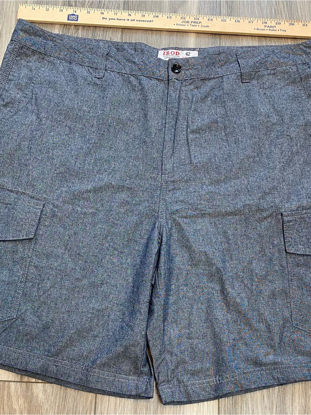 IZOD Men's Cargo Shorts Size 42 Blue Chambray Heathered Classic Fit Casual